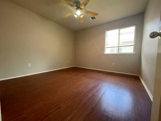 Building Photo - 2416 Socorro Bend