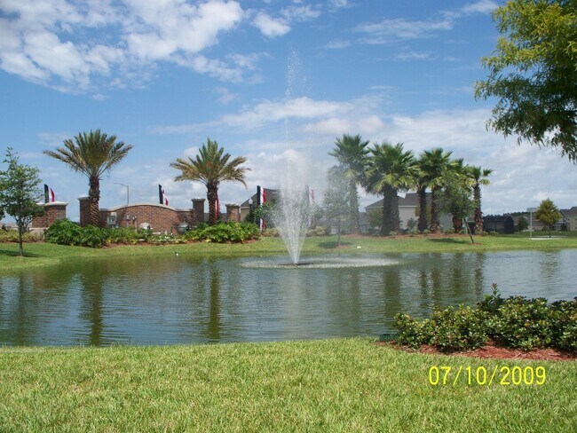 Building Photo - Beautiful 4/5 Bedroom Home in Wyndham Lakes