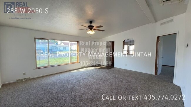 Building Photo - 288 2050 S