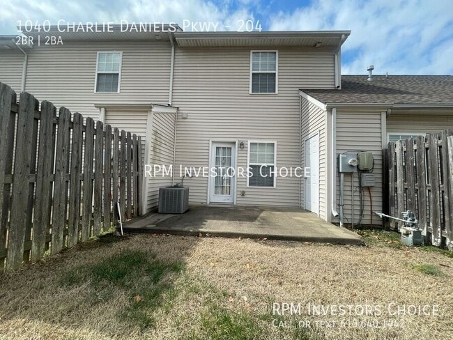 Building Photo - 1040 Charlie Daniels Pkwy