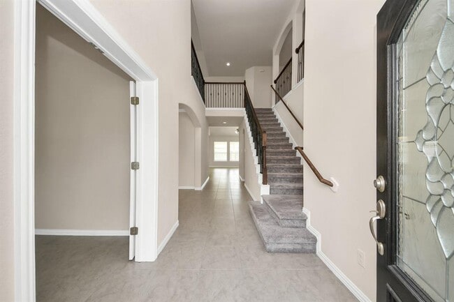 Building Photo - 21254 Lucknow Ln