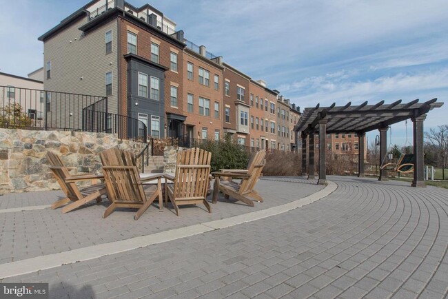 Building Photo - 14337 Potomac Heights Ln