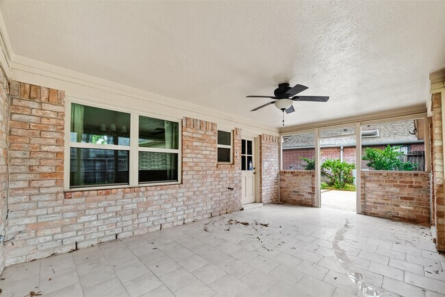 Building Photo - 13618 Jessica Ln