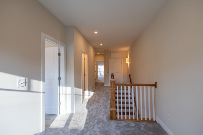 Building Photo - Mid-term Rental @ The Emory at North Elm