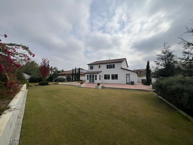 Building Photo - 14816 Huckleberry Dr