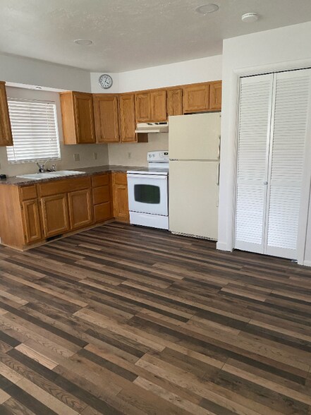 Building Photo - 275 Pennsylvania Dr