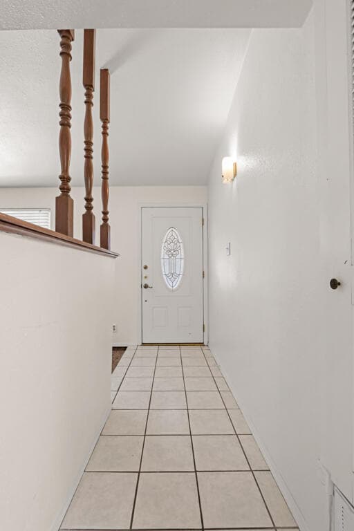 Building Photo - 1600 Sumac Dr