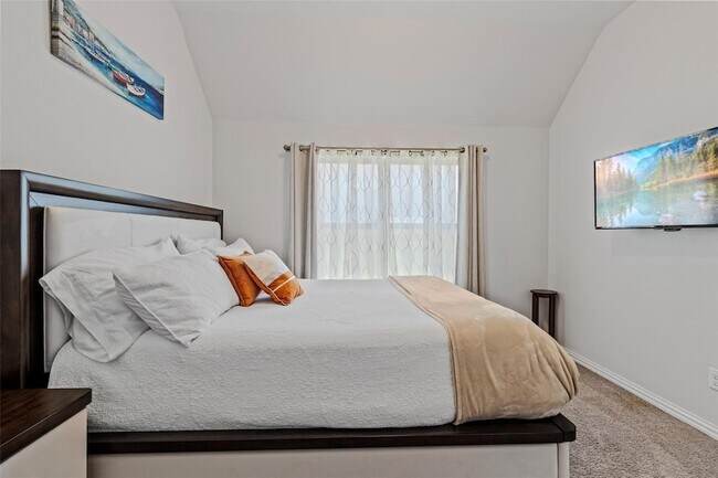 Building Photo - 1124 Diamond Dove Dr