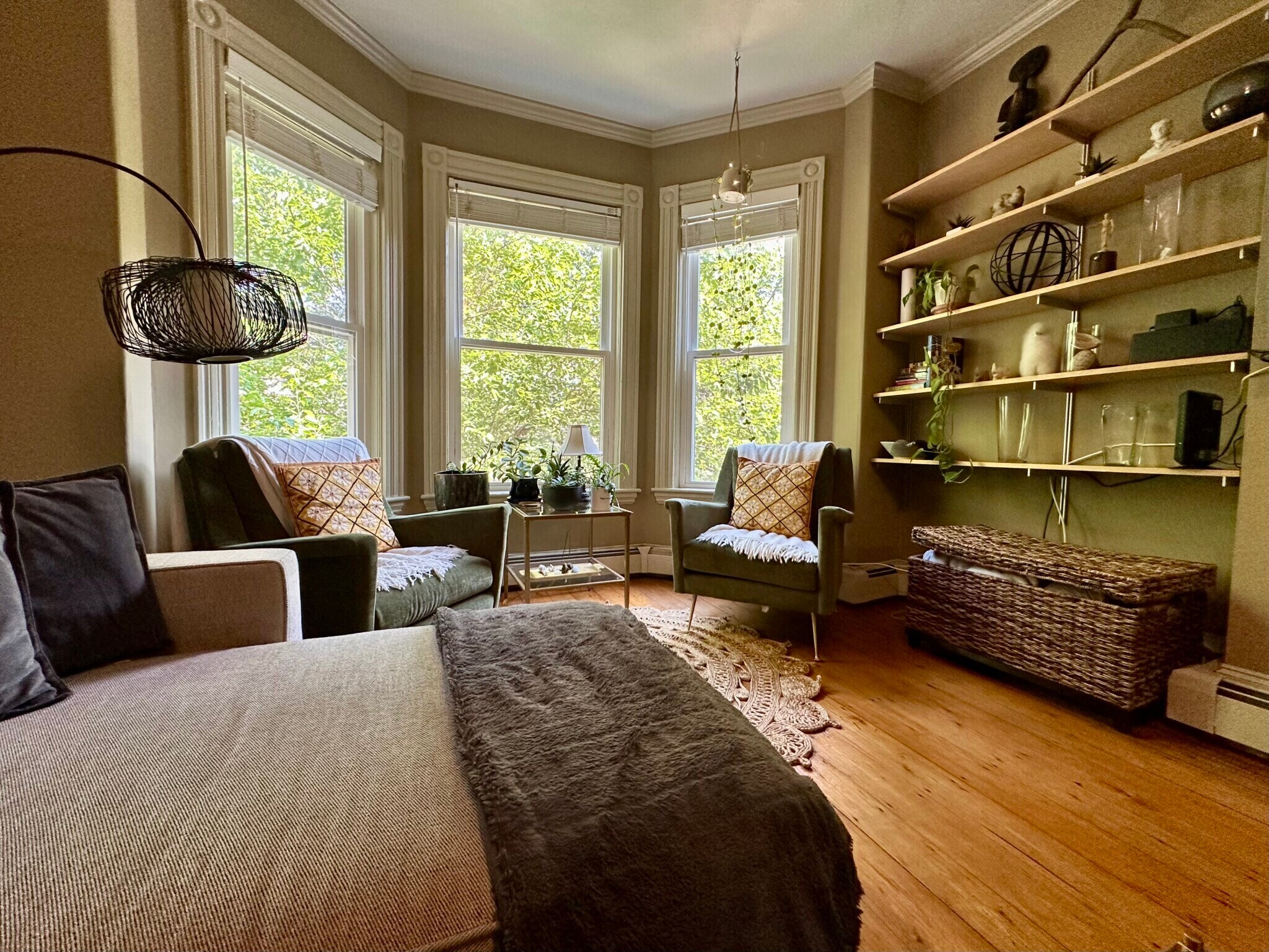 Building Photo - 279 Chestnut Ave