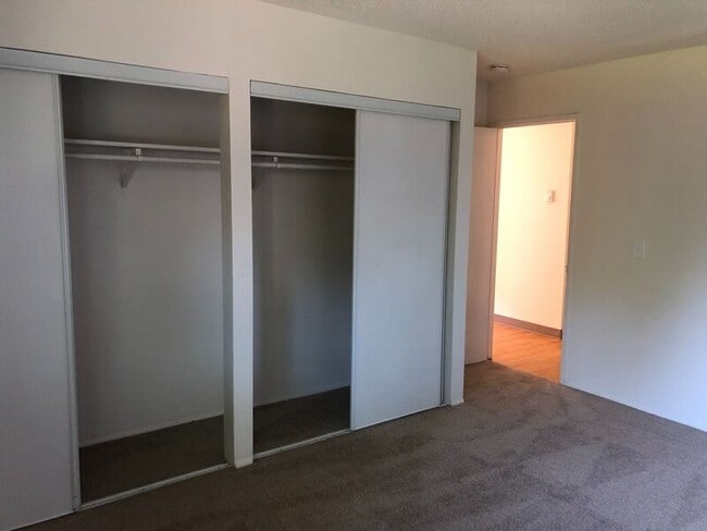 Building Photo - 13441 SE Stark St