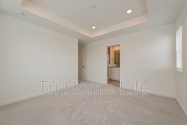 Building Photo - 17676 Olive St