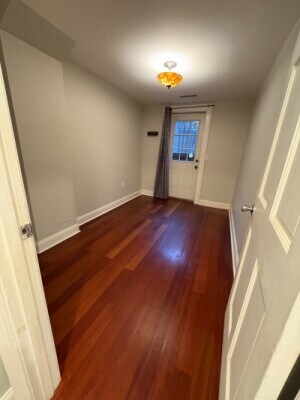 Building Photo - 106 E Brookline St