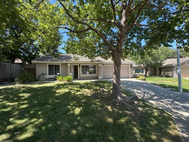 Primary Photo - 3 bed / 2 Bath | West Roseville Home Avail...