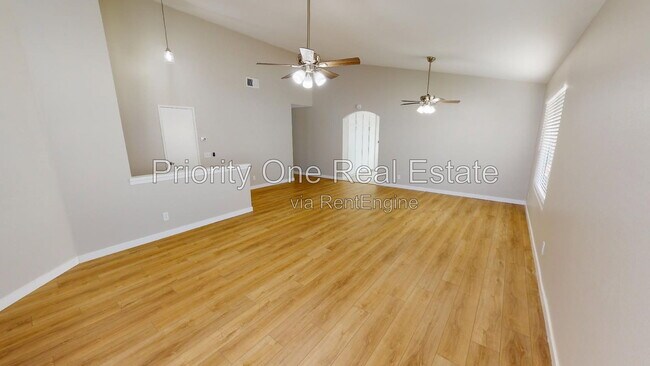 Building Photo - 12441 Kestrel St