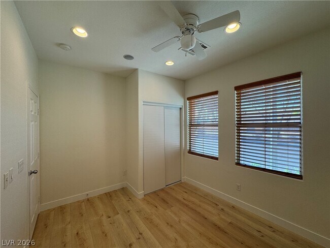 Building Photo - 1030 E Eldorado Ln