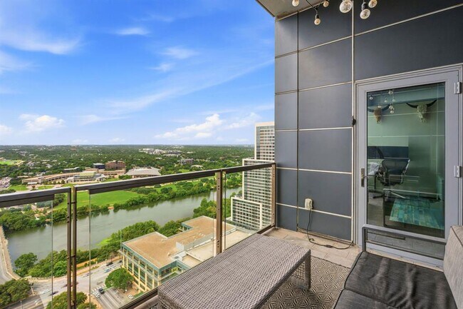 Building Photo - 210 Lavaca St