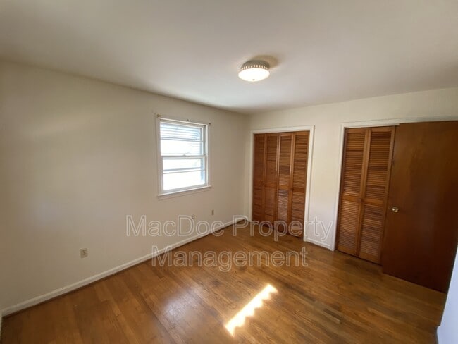 Building Photo - 5467 Potomac Dr