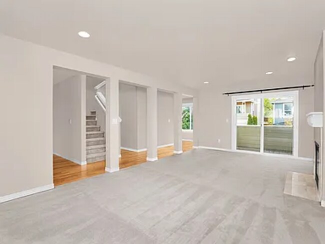 Building Photo - 1856 S Brandon Pl