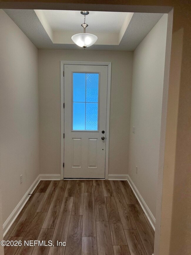 Building Photo - 504 Blue Daze St