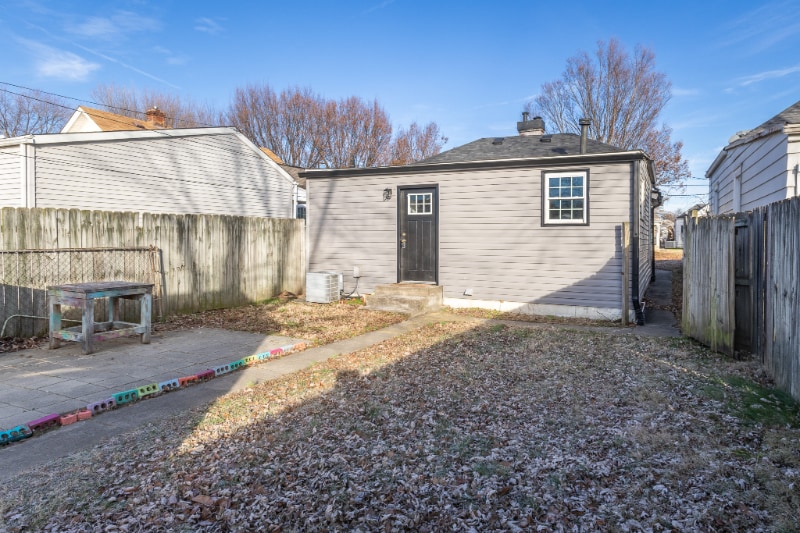 Building Photo - 524 Warnock St