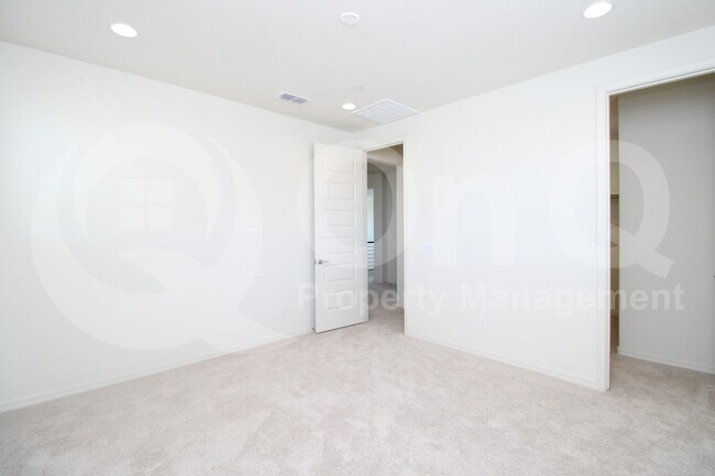 Building Photo - 13769 W Forest Pleasant Pl