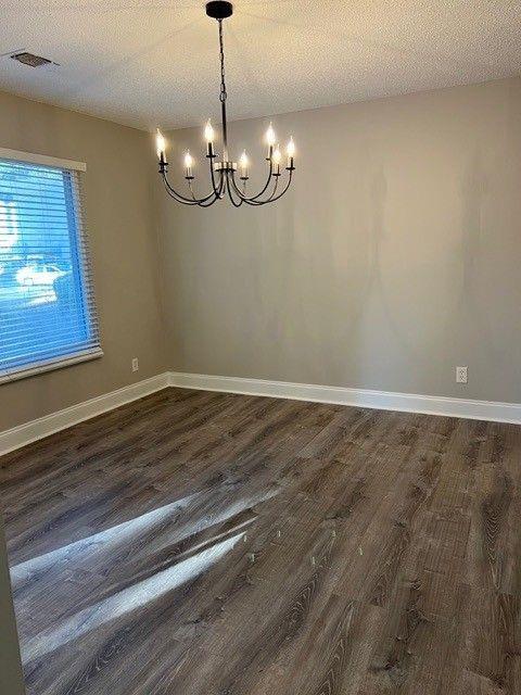 Building Photo - 28 Middleton Ct