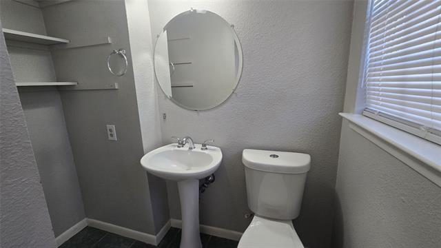 Building Photo - 4517 Rutland Ave