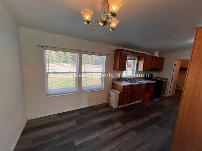 Building Photo - 25296 Vlazy Ln