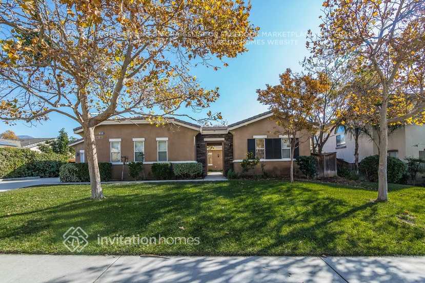 Building Photo - 7833 Calle Del Rio St