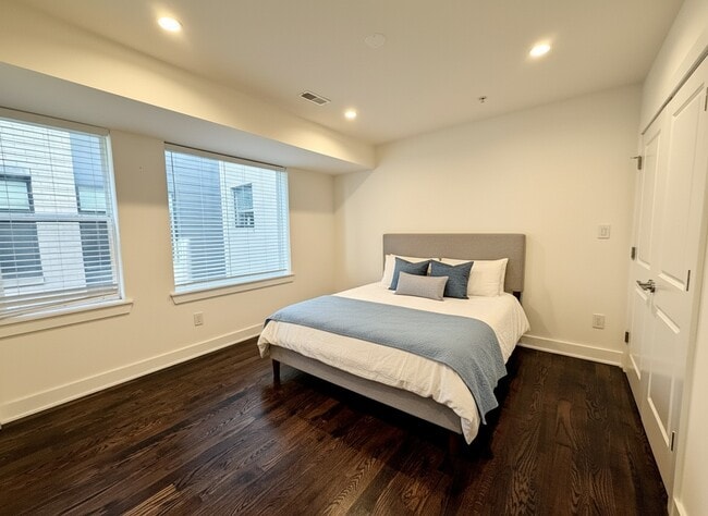 Building Photo - 1022 S 2nd St