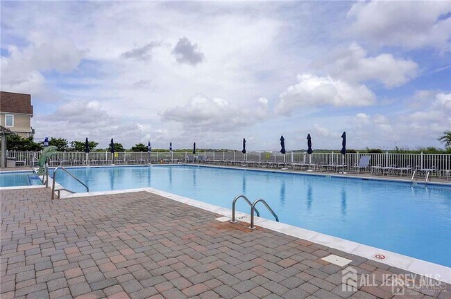 Building Photo - 38 S Shore Dr