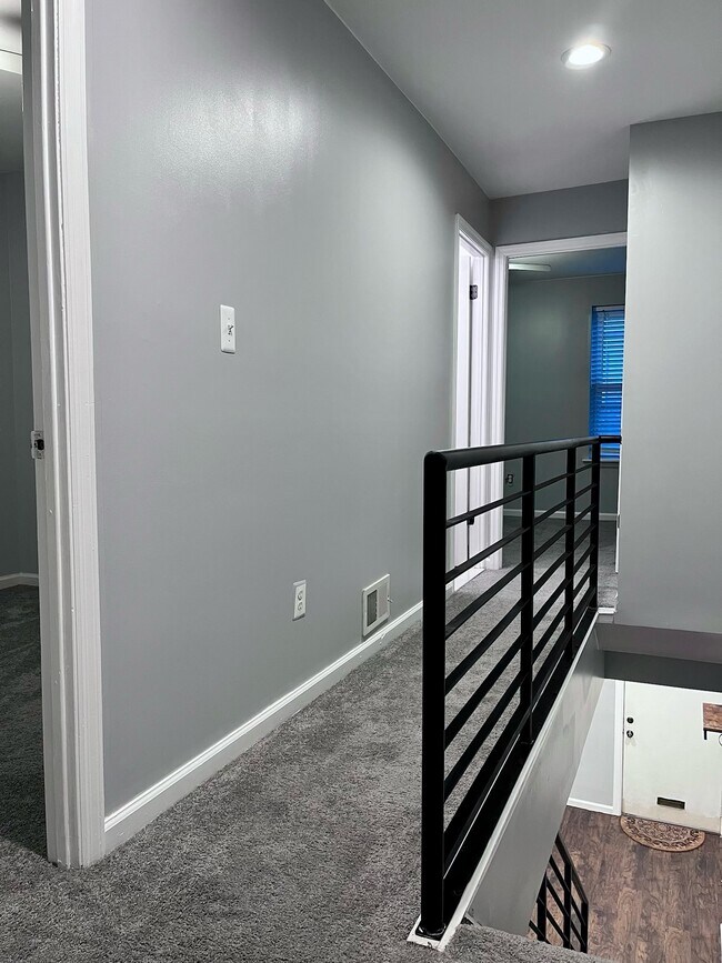 Building Photo - 3834 Parrish St
