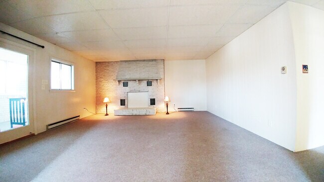 Primary Photo - 10 Snow Plow Trl