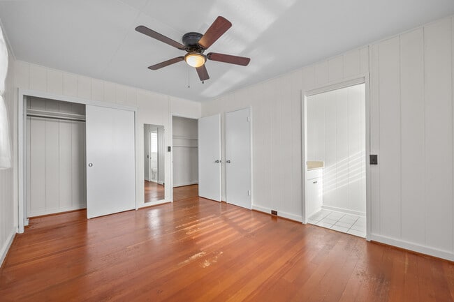 Building Photo - 1608 Makamua St