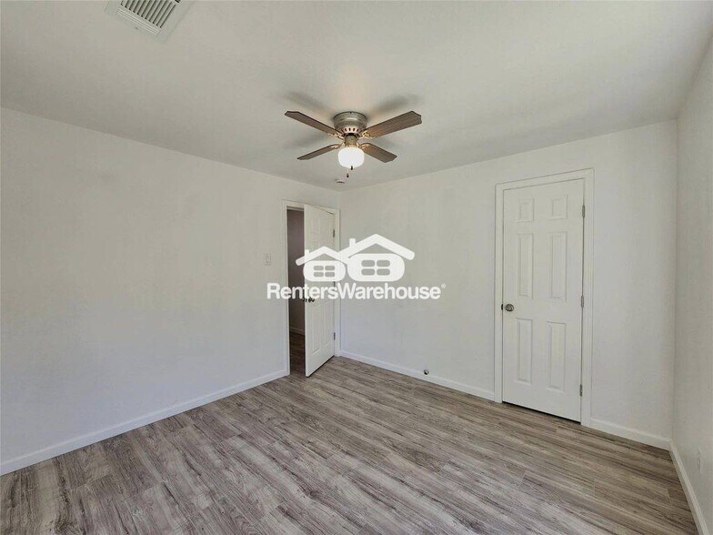 Building Photo - 2706 Berry St