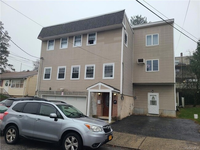 Primary Photo - 40 Clarendon Ave