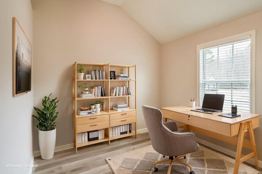 Building Photo - 4925 Brookwood Pl