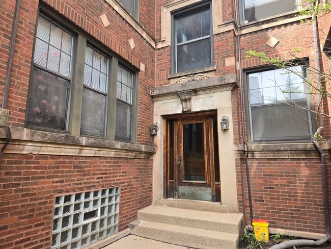 Building Photo - 1128 W Pratt Blvd