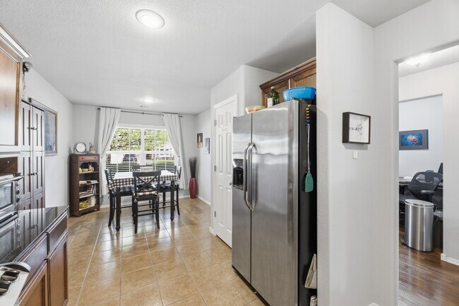 Building Photo - 15208 E 108th Pl N