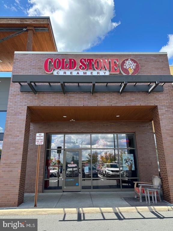 Building Photo - 43395 Briar Creek Terrace