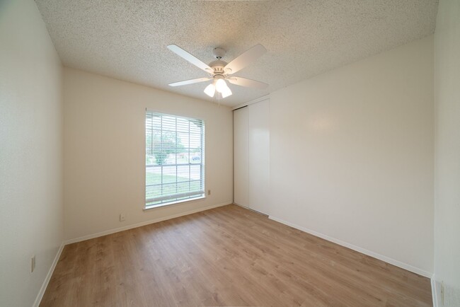 Building Photo - Home for Rent