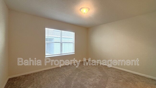 Building Photo - 10318 Evening Horizon St