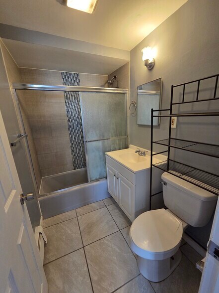 Primary Photo - 389 Avenue E