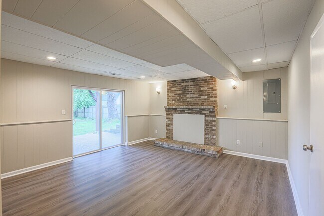 Building Photo - 629 Harbour Oak Dr