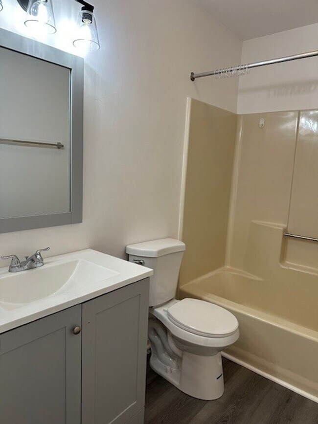 Building Photo - 6212 Spring Knoll Dr