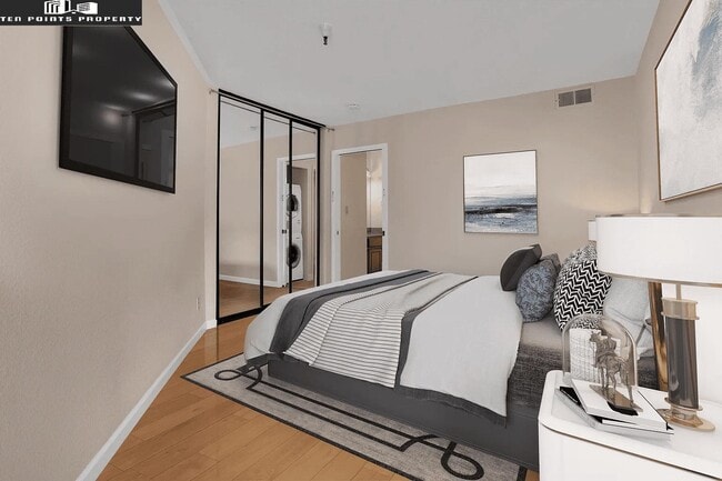 Building Photo - 1400 Carpentier St