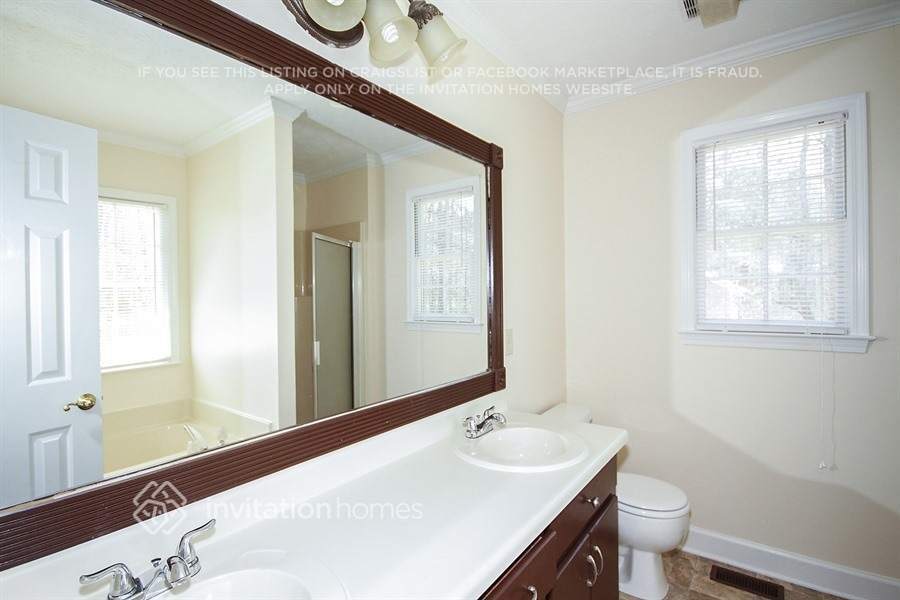 Building Photo - 265 Deep Step Rd