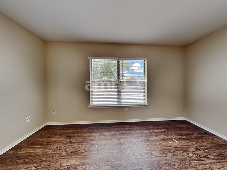 Building Photo - 11232 Vollmer Ln