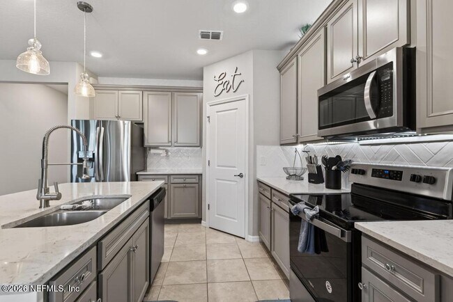 Building Photo - 14645 Spring Light Cir