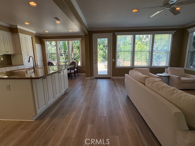 Building Photo - 9 Bayleaf Ln